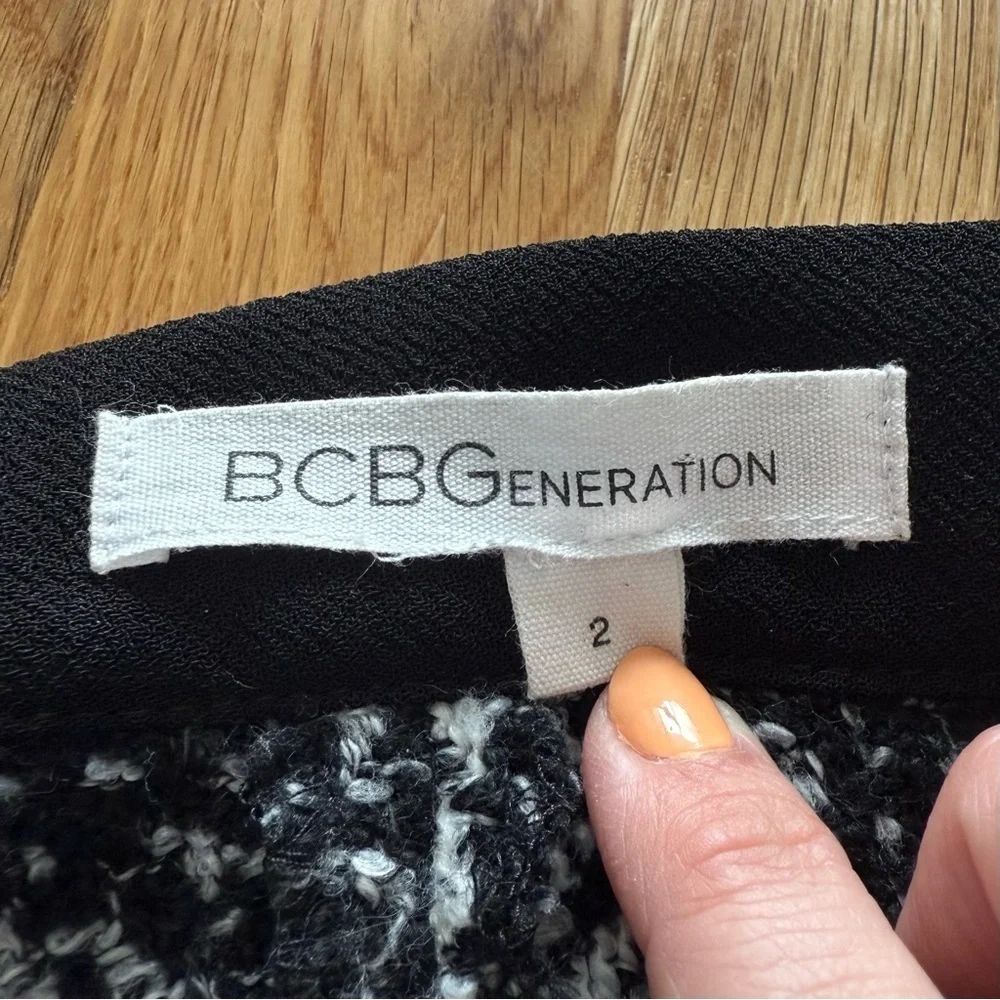 BCBGeneration Black Combo Tweed Skater Mini Skirt • Size 2